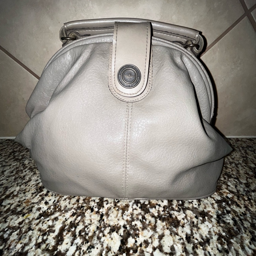 Vintage Capezio tan faux leather doctor purse with top holder and strap